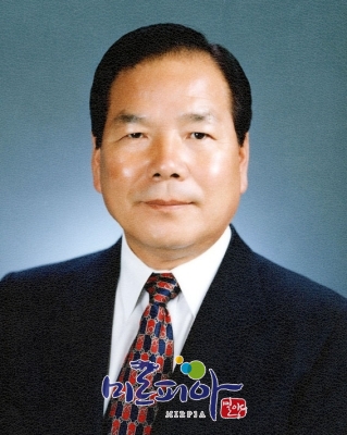 통합 제1대 김진백 시장